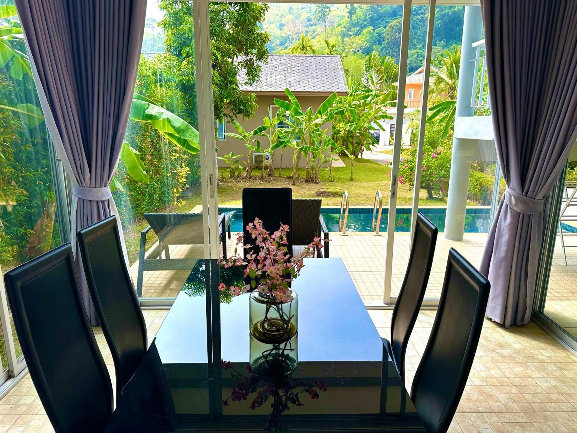 Peaceful Retreat Villa By Nai Thon Beach Phuket Exterior photo